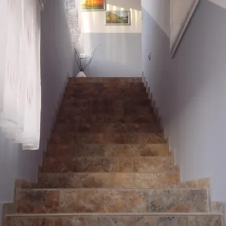 Emiza * Самоков