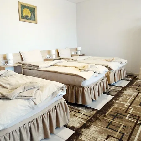 Emiza Apartament *