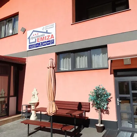 Emiza Apartament
