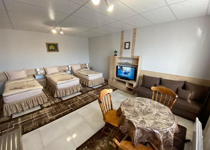 Emiza アパート *