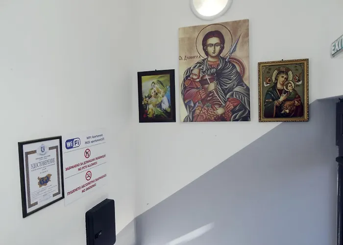 アパート Emiza *